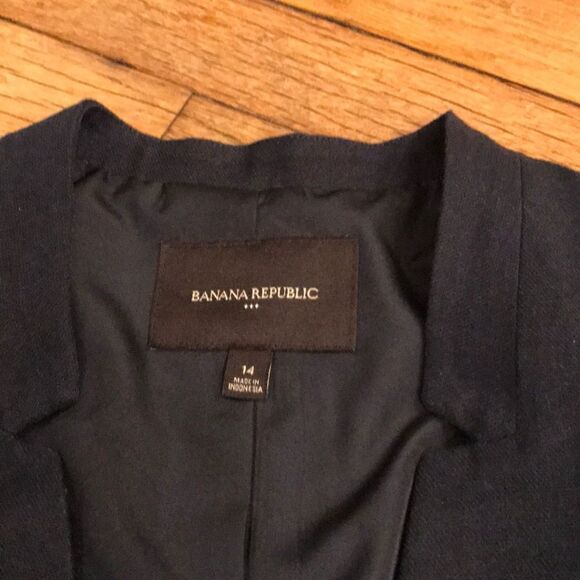 Banana Republic Blazer - Picture 2 of 7